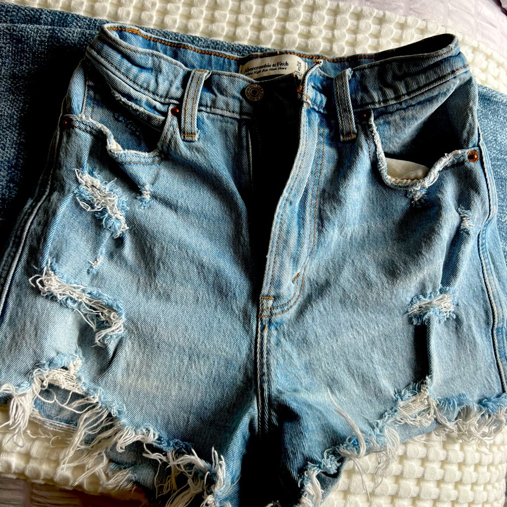 Abercrombie High Rise Mom Short: curve love